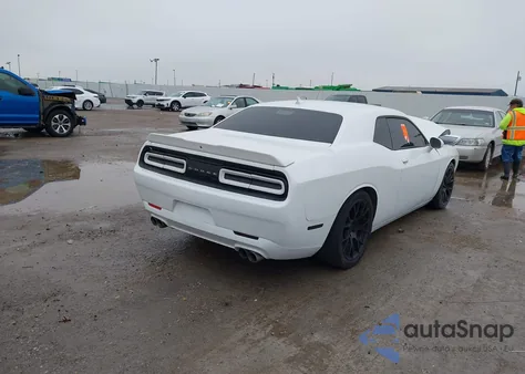 2015 Dodge Challenger R/T Plus from USA, damaged, VIN 2C3CDZBT9FH865524